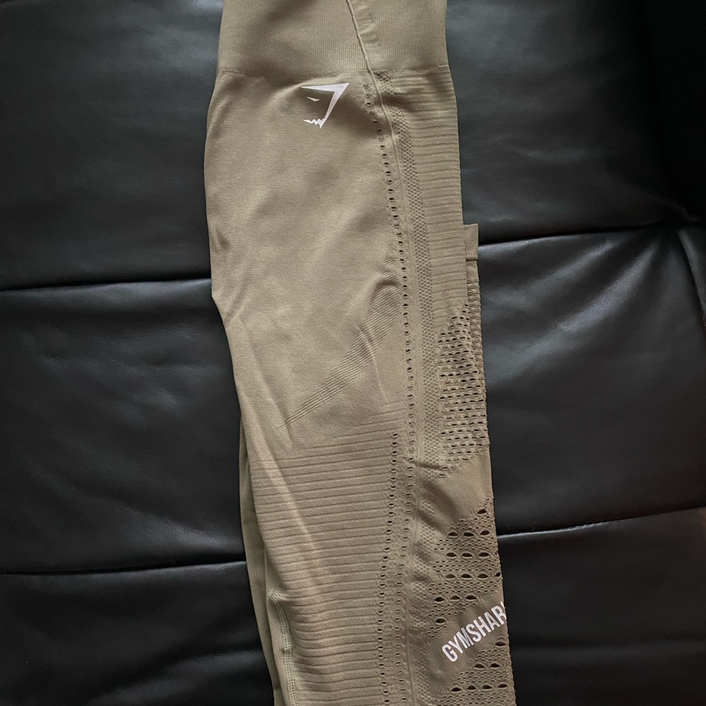 Gymshark Women’s leggings-Size M. Olive green.
